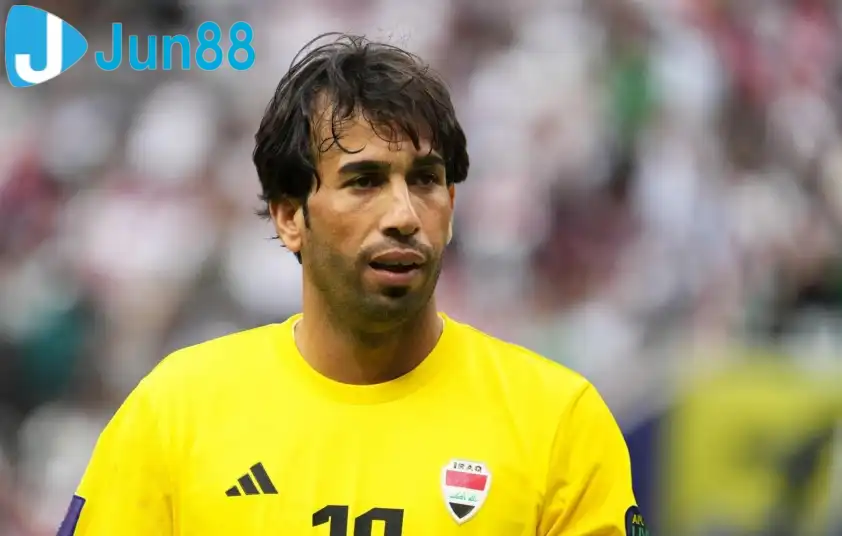 Với phong độ cao Jalal Hassan tự tin vượt qua các đối thủ ở vòng loại để đến với World Cup (Ảnh: IFA)
